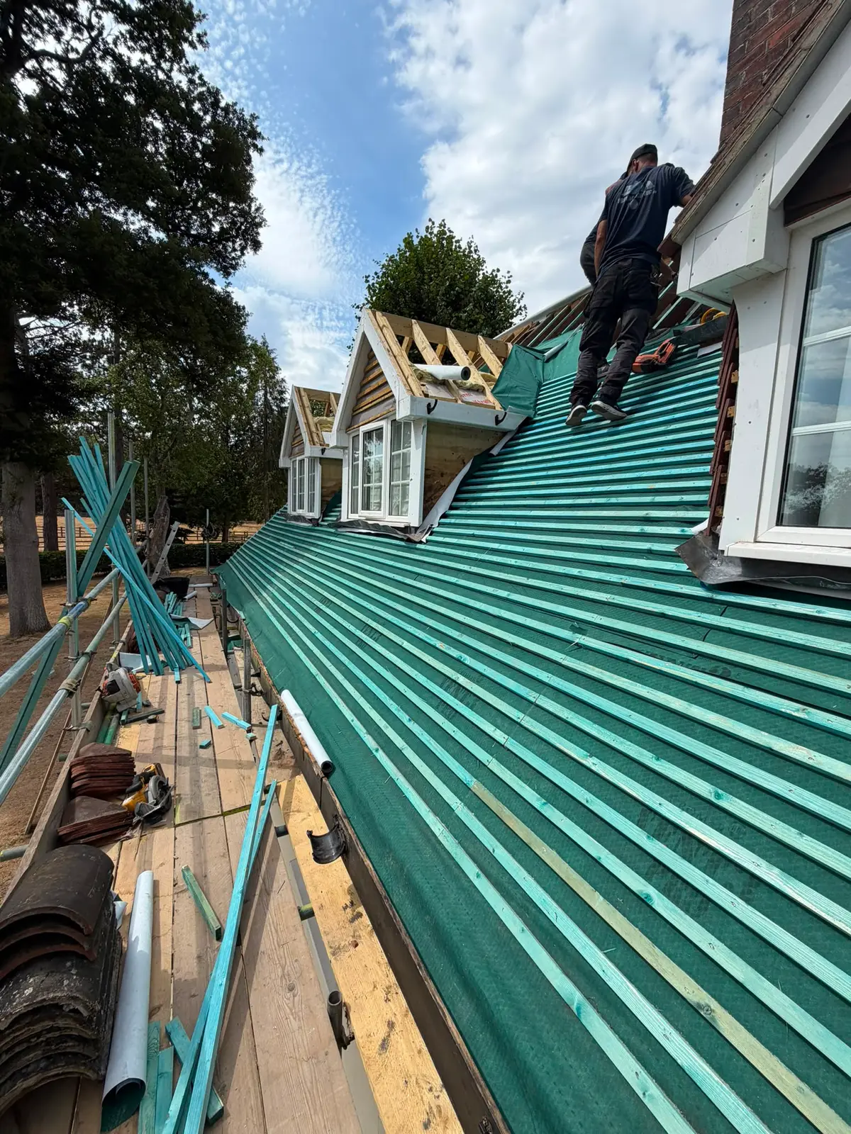 Vanguard roofer battening out a dormer roof on a large property near Newbury